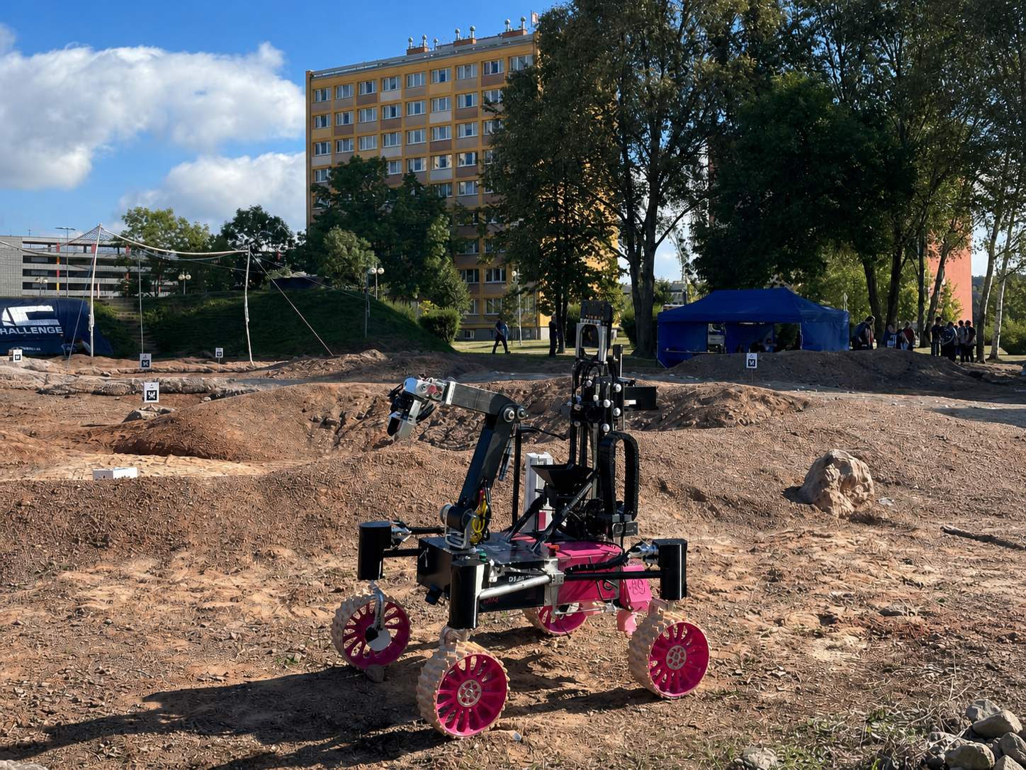 EPFL Xplore rover for the 2023 season